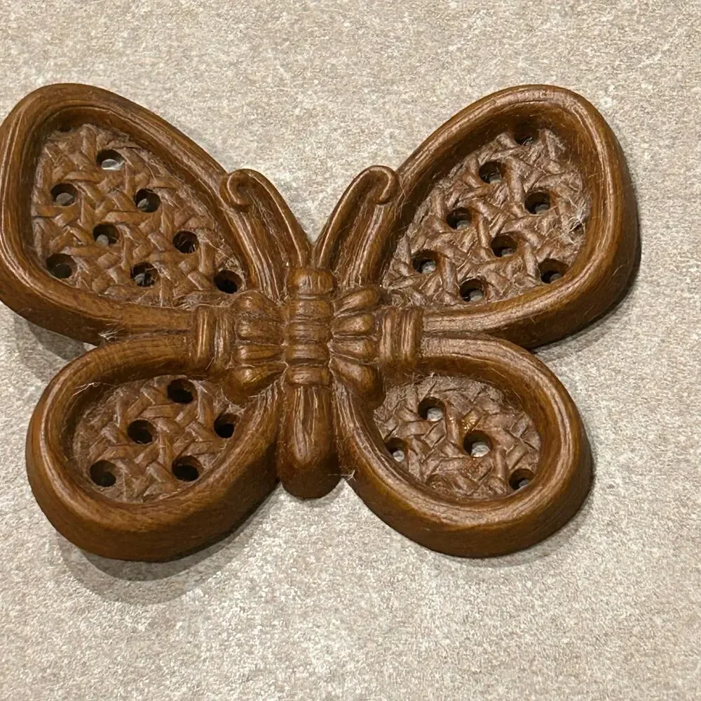Vintage 70s Burwood Butterfly Wall Plaques Set 2 Faux Wicker Rattan Boho ^